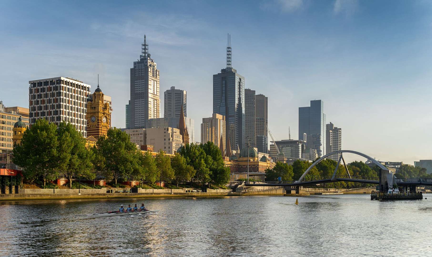 Yarra River und Skyline von Melbourne