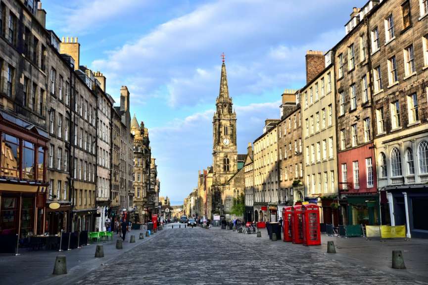 Buntes Leben, ehrwürdige Fassaden: Royal Mile