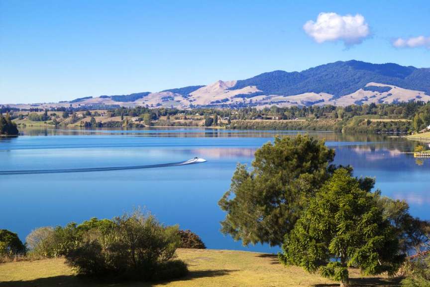 Bei Cambridge: Lake Karapiro