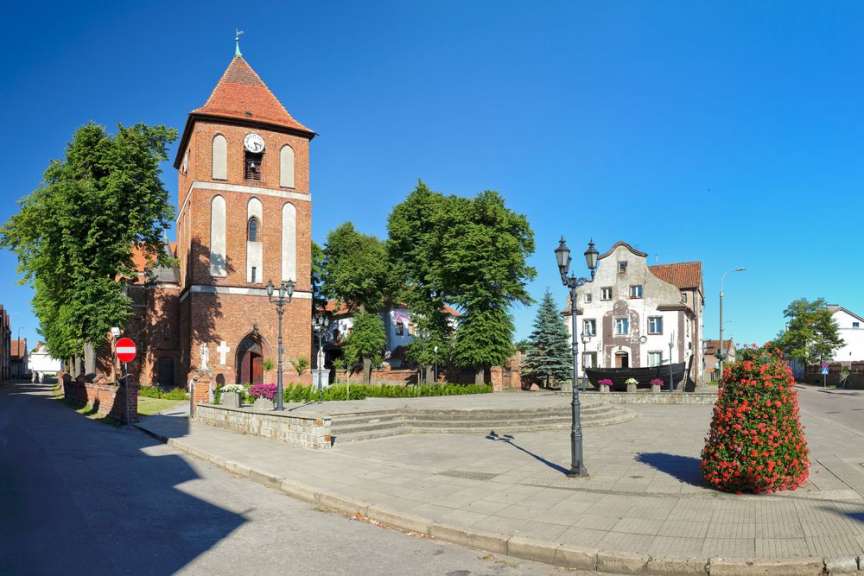 Backsteingotik aus dem 14.Jahrhundert: Kirche von Tolkmicko