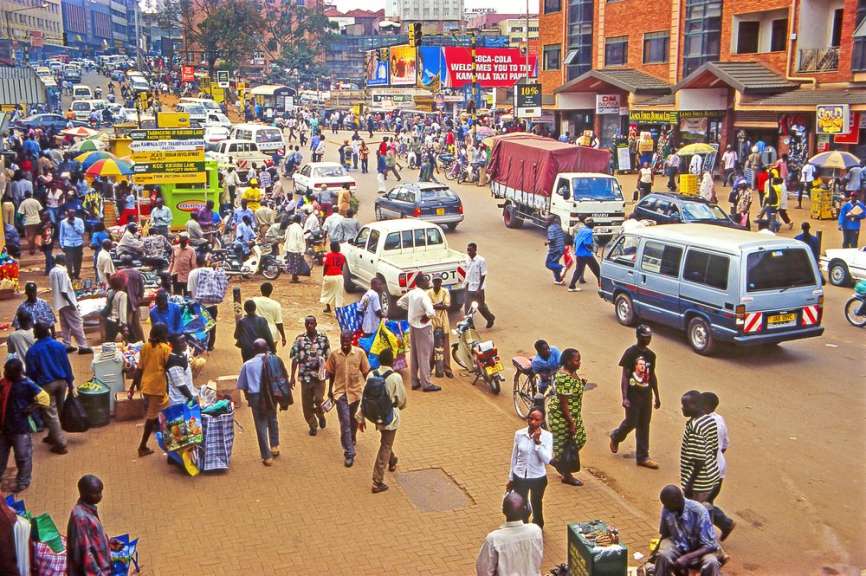 Straßenszene in Kampala
