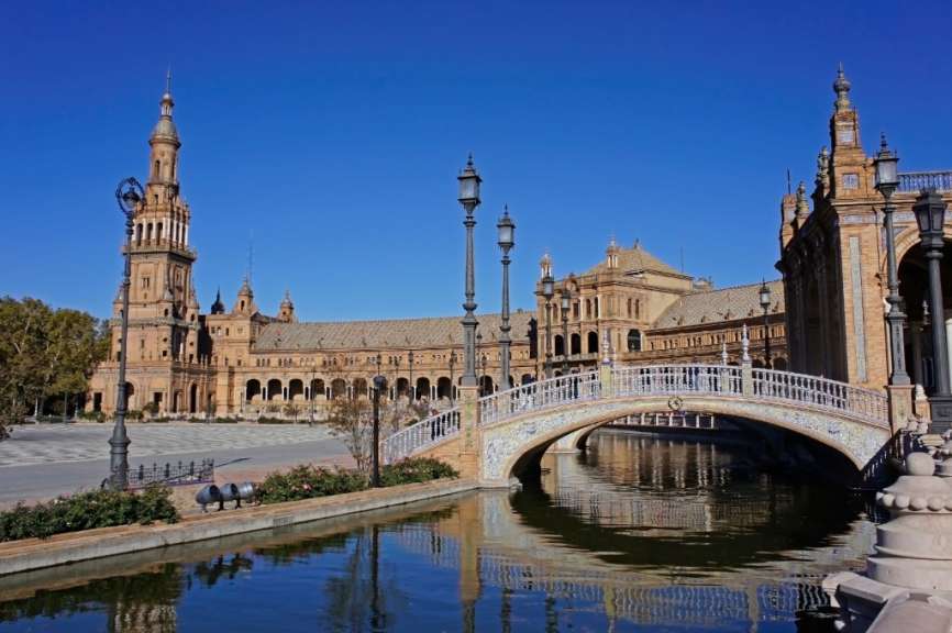 Stadtspaziergang durch Sevilla: Plaza de Espagna