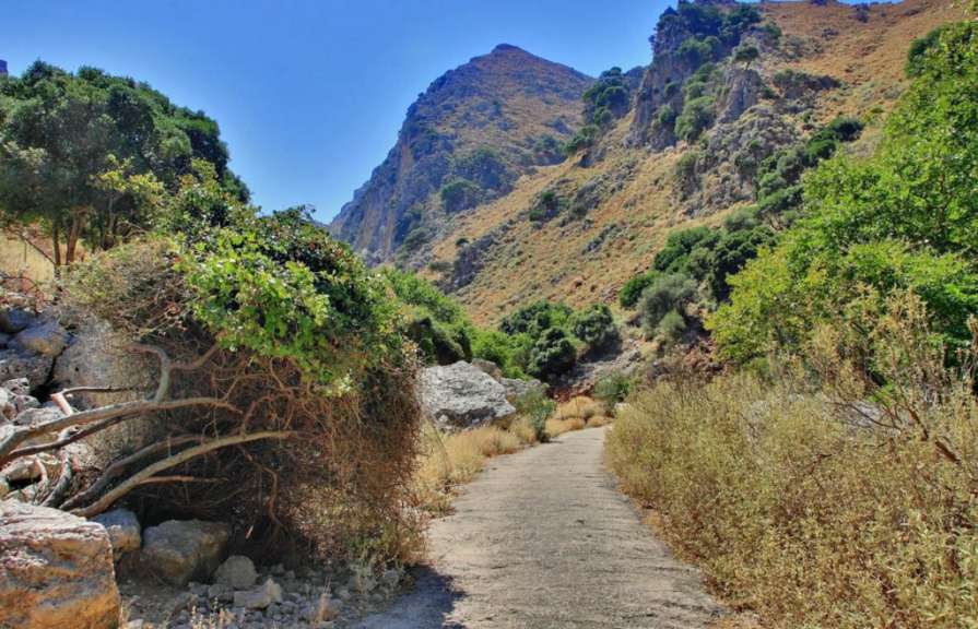 Auf dem Weg zur Agia Paraskevi