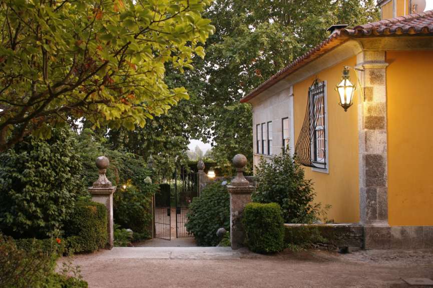 Umgeben von üppigem Grün: Landgut in Viana do Castelo