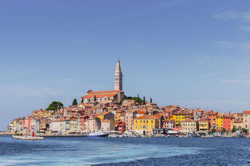 Azurblaues Meer, mittelalterliche Hafenstädte: Istrien