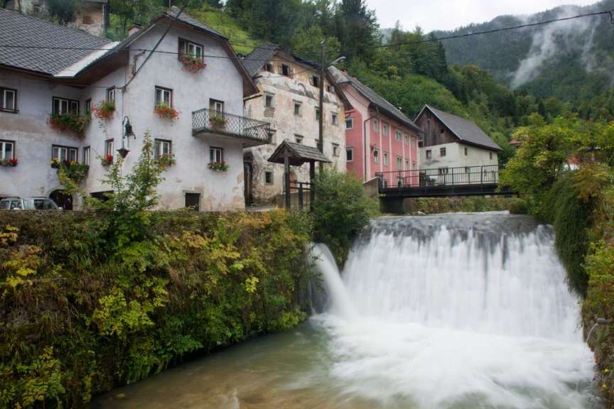 Ein Bach trieb die Schmiedehämmer an: Kropa
