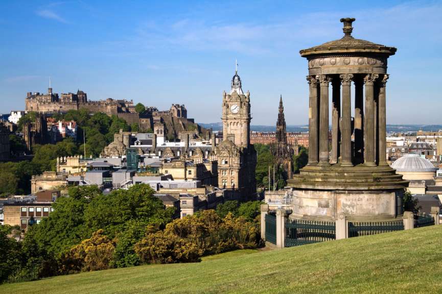 Calton Hill: Blick auf City und Castle