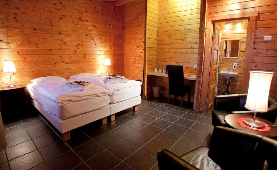 Blockhausstil: Ferienanlage am Mývatn, Zimmerbeispiel