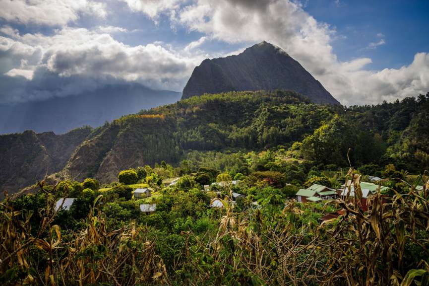 Kleines Dorf im Cirque de Mafate