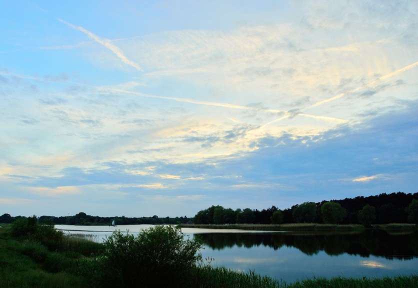 Am Górecki-See: Wandern zwischen Seen und Wäldern