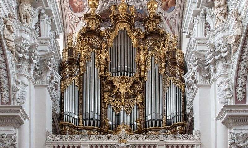 Imposant: Orgel im Dom St. Stephan