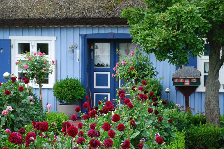 Liebevoll gepflegt: Kapitänshäuser in Wustrow