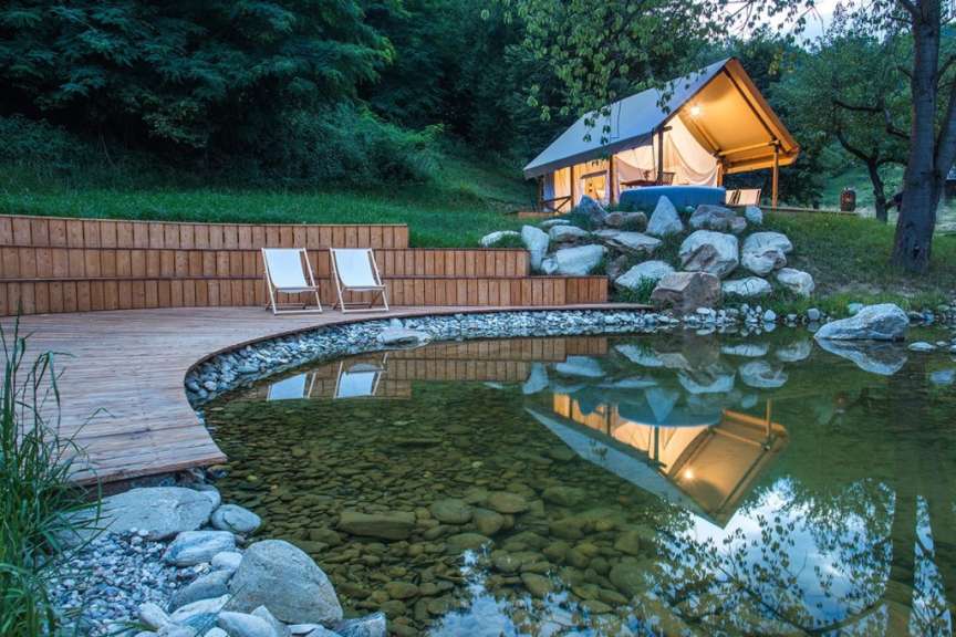 Campen auf Luxusart: Glamping-Resort bei Maribor