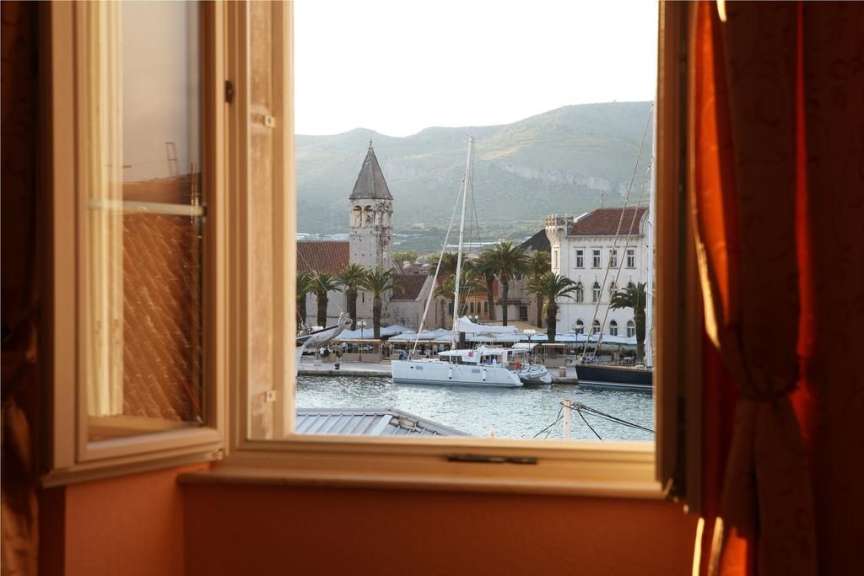 Bester Blick auf die Altstadt: Gästehaus in Trogir