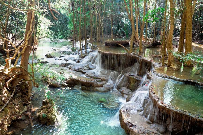 Kristallklares Wasser: Erawan National Park