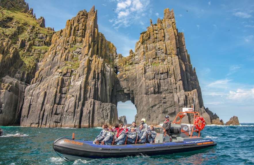 Entdeckungstour auf dem Wasser: vor der Küste von Dingle