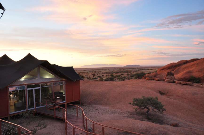 In aufregender Umgebung: Lodge an der Spitzkoppe