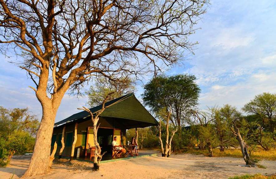Zelt-Lodge in den Ngama Plains