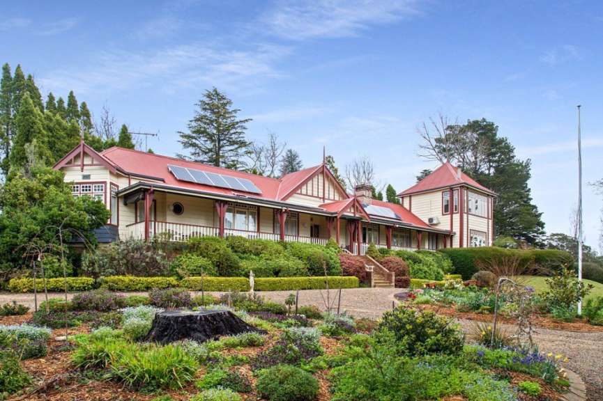 Mit Auffahrt: Herrenhaus in Leura