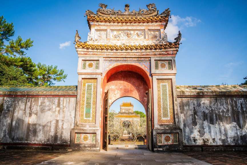 Schönstes Königsgrab: Mausoleum von Tu Duc