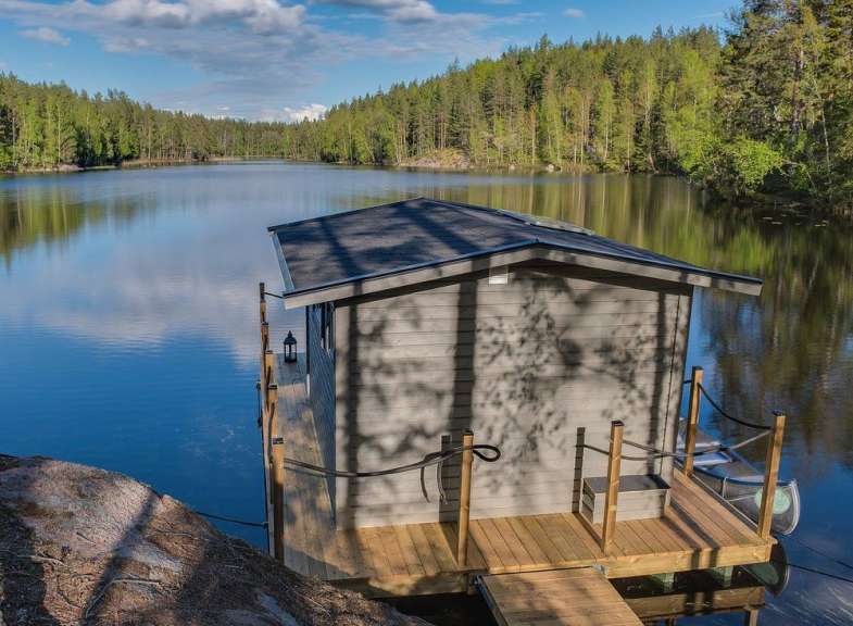 Inmitten der Natur: Unterkunft am See