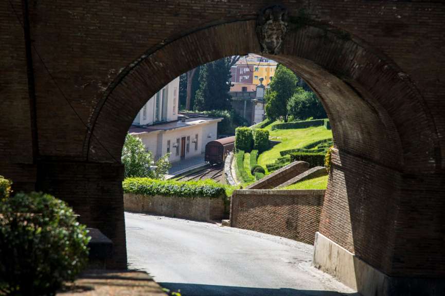 Blick auf den Bahnhof des Vatikans