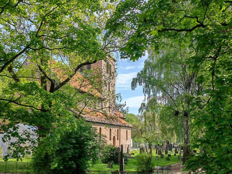 Gamle Aker kirke