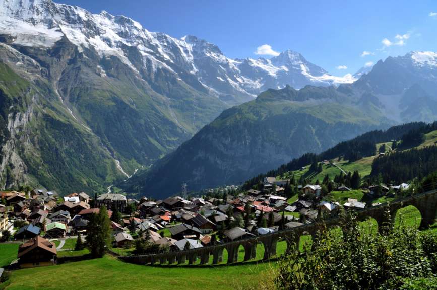 Im Angesicht der Giganten: autofreies Paradies um Mürren