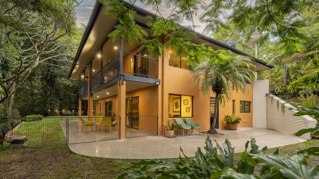 über 100 Säugetier- und Vogelarten rund um die Lodge