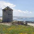 Sturm treibt die Windmühlen an: Naturpark Litoral Norte