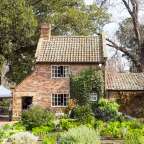 stand ursprünglich in England: Cook's Cottage