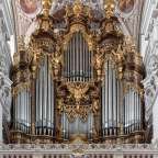 imposant: Orgel im Dom St. Stephan