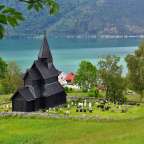Bauformen der Romanik, Kunst der Wikinger: Kirche von Urnes
