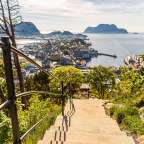 418 Stufen bis zum Gipfel: Berg Aksla