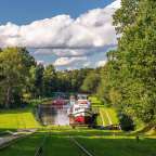 Grüne Natur des Elbląg-Kanals