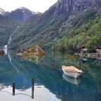 idyllisch: Gletschersee – ©B. Pullara