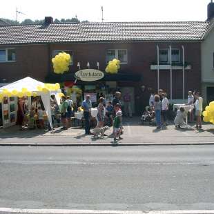 2002 Umzug in ein Geschäftsgebäude im Zentrum von Kürten