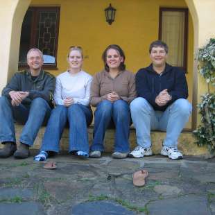 2008: vor dem neuen Büro in Salt Rock