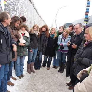 Führung zum Thema Mauer