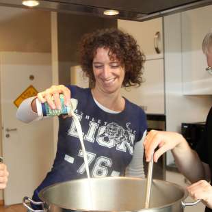 2011: Betriebsausflug im eigenen Haus, Kochkurs