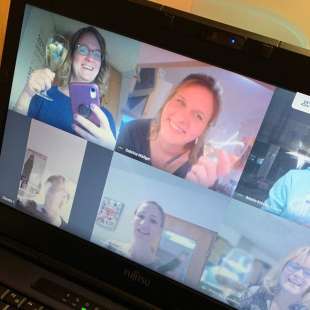 Gesellig: abends wird gerne unter Kollegen erzählt