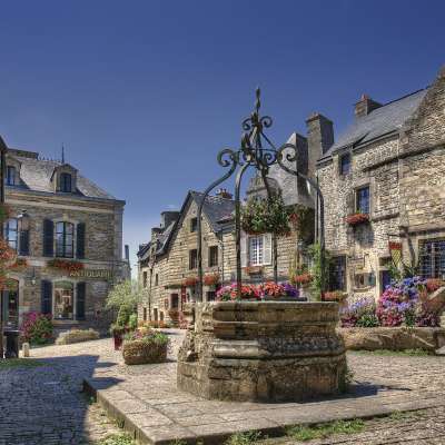 Bretagne aus dem Bilderbuch: Rochefort en Terre