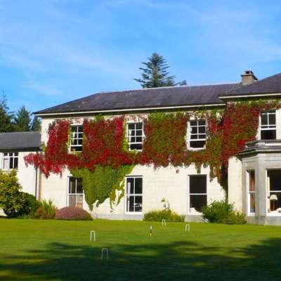 irisches Postkartenidyll: Lodge am Lough Corrib