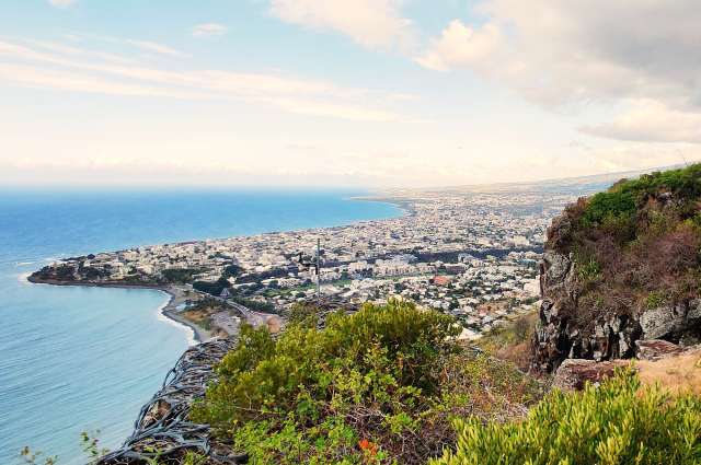Inselhauptstadt: Blick über Saint-Denis