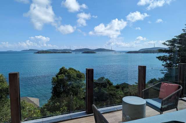 Meerblick vom Balkon der Villa