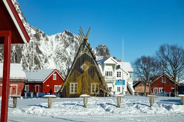 Fischerhütten namens Rorbue: typisch für die Lofoten – ©Barbara Harbecke