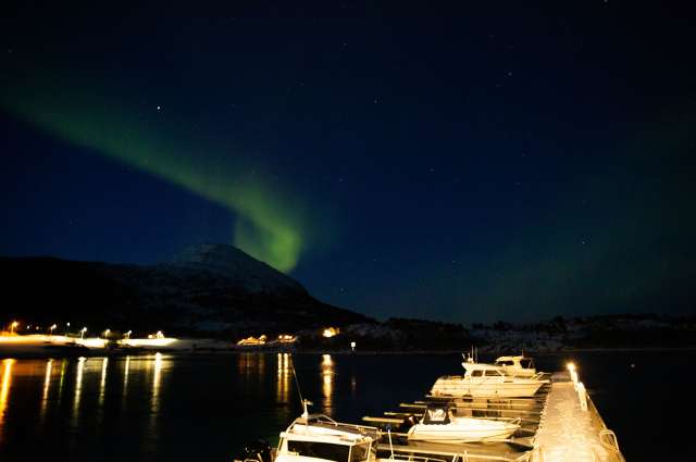 Nordlichter tanzen über Südsenja – ©Barbara Harbecke