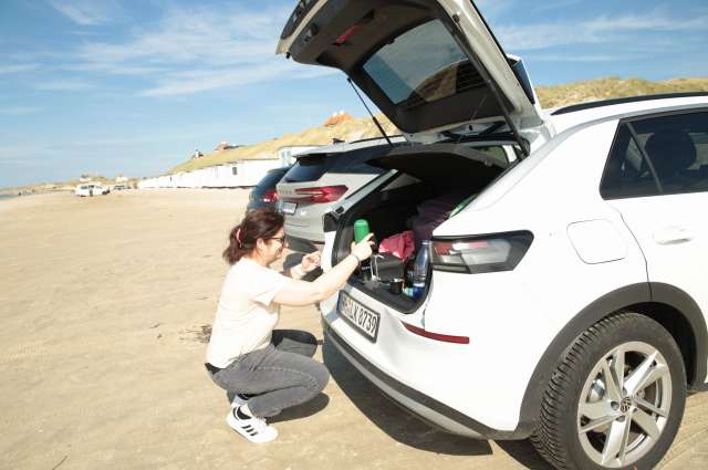 Mit dem Auto am Strand von Blokhus