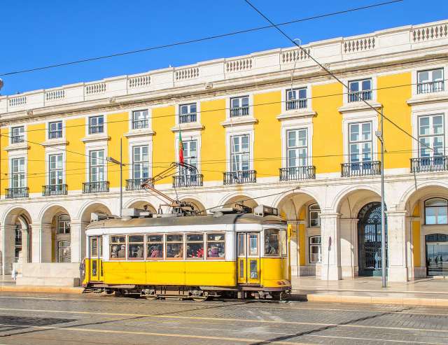 Histroische Straßenbahn in Lissabon