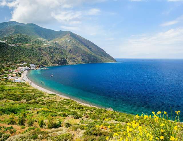 Azurblaues Wasser: Äolische Inseln